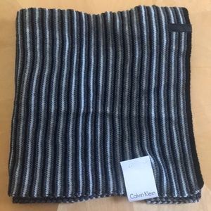 New- Calvin Klein ombré Scarf